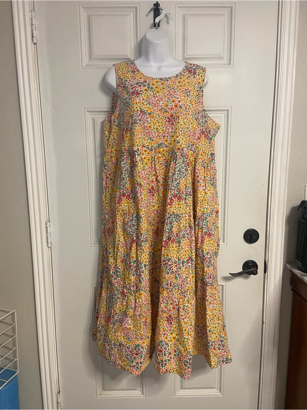 T43- RE-IMAGINED Ditsy Floral Tiered Sleeveless Midi Dress